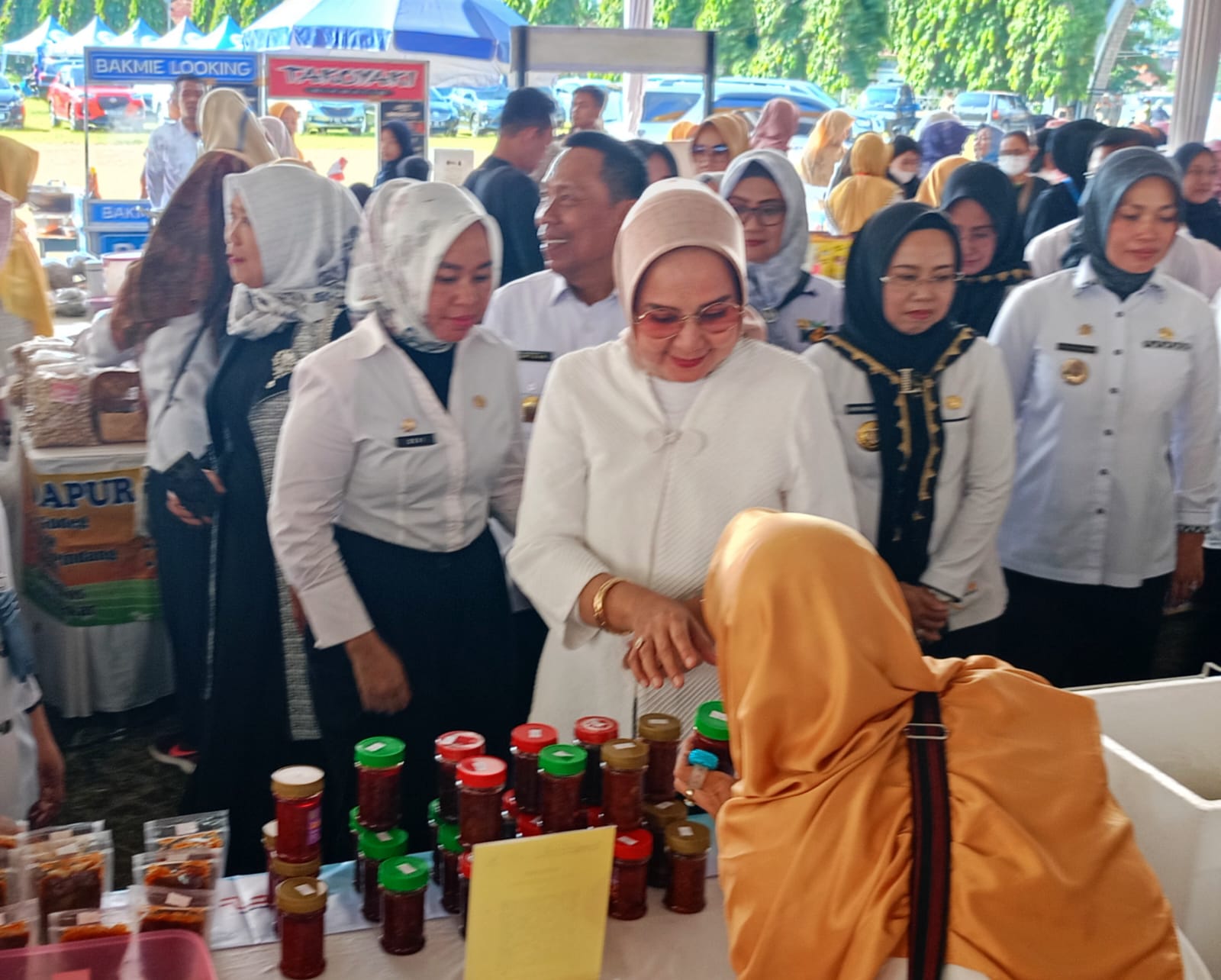 Merapat, Ada Bazar UMKM dan Pasar Murah Sembako di Lapangan Korpri Pemprov Lampung