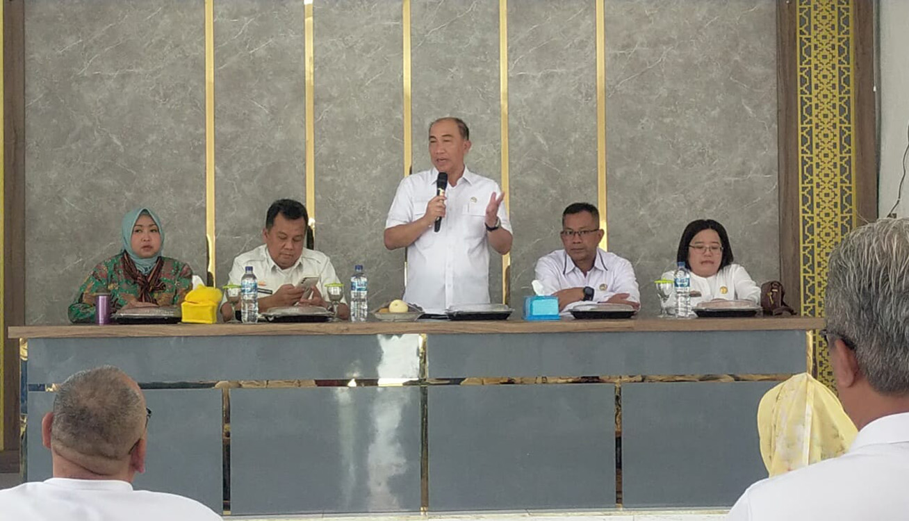 Pj. Bupati Tanggamus Lampung Ingatkan Komitmen Disiplin Jajaran RSUD Batin Mangunang Dalam Pelayanan Kesehatan