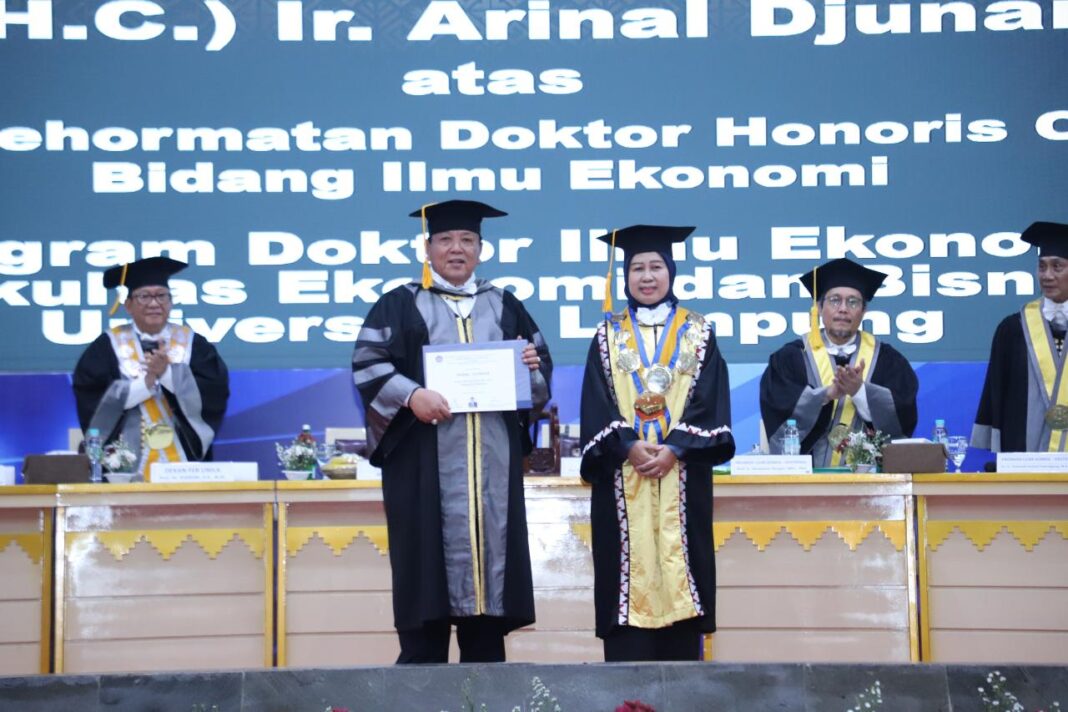 Unila Resmi Beri Anugerahi Doktor Honoris Causa Pada Gubernur Lampung Arinal Djunaidi