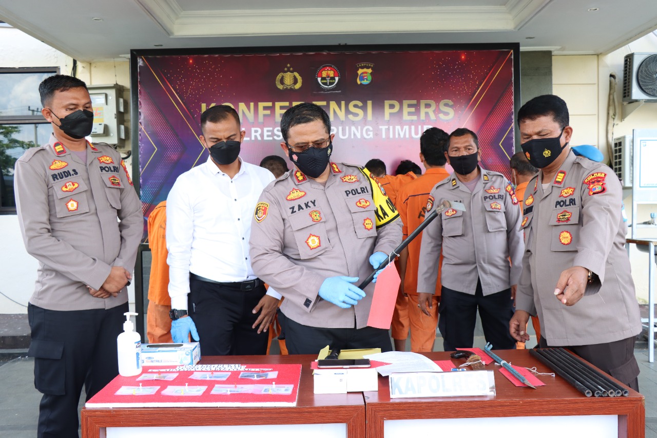 Terlibat Serangkaian Aksi Perampokan, Polres Lampung Timur Amankan 9 Tersangka