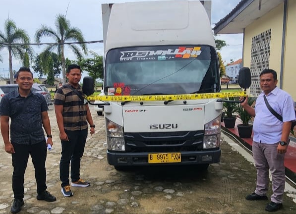 Polres Lampung Timur Amankan Dua Tersangka Illegal Logging