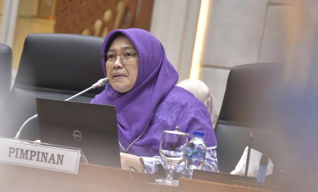 Dukung Pembatalan Penghapusan Tenaga Honorer 2023, DPR RI Minta Menpan RB Segara Keluarkan Regulasi Terbaru
