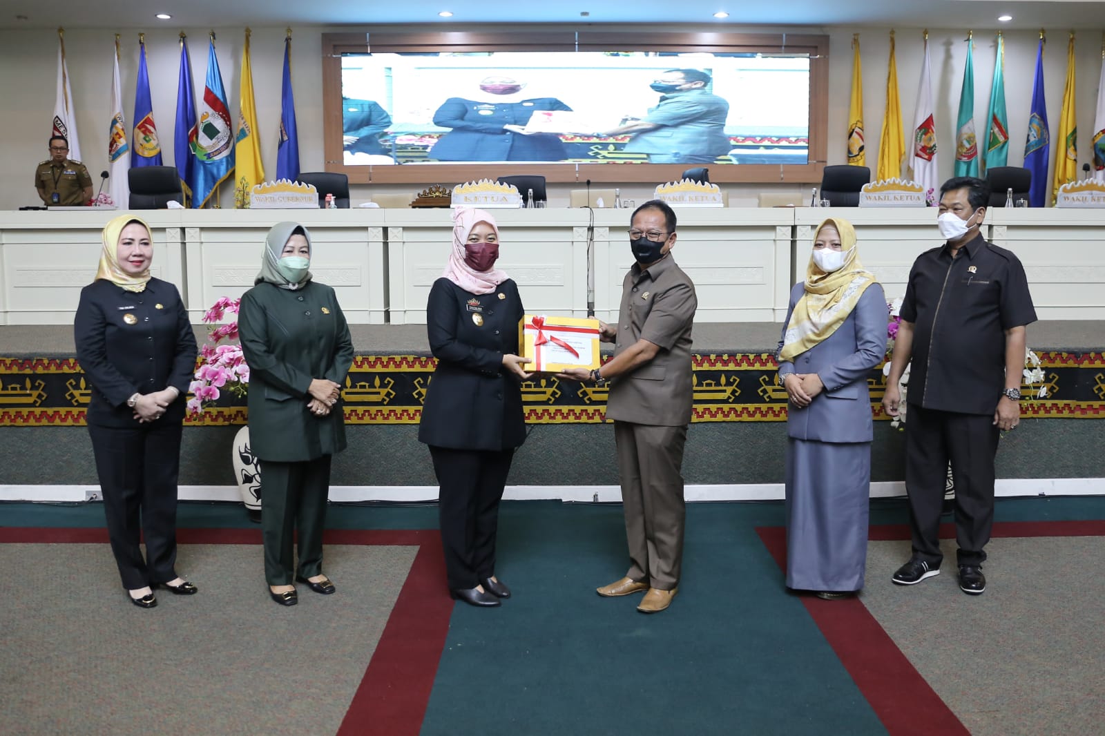Wagub Chusnunia Chalim Sampaikan Raperda APBD Tahun Anggaran 2023, Segini Besaran Belanja Daerah