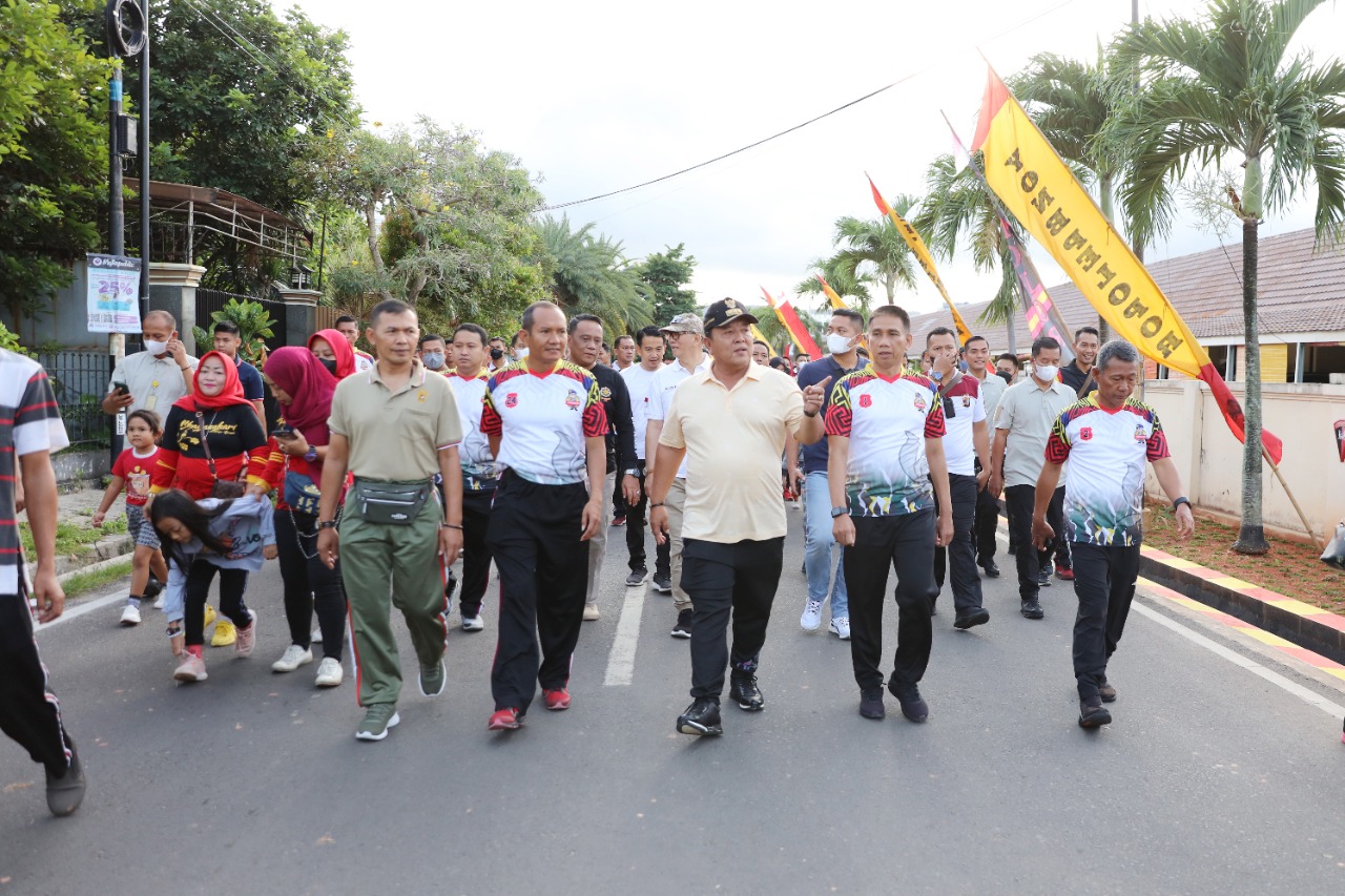 Gubernur Arinal Djunaidi Lepas Jalan Sehat dalam Rangka HUT Brimob Polri ke-77 Tahun 2022