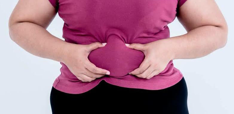 4 Kebiasaan Pagi yang Bikin Perut Wanita Jadi Buncit, Nomor 3 Sering Dilakukan