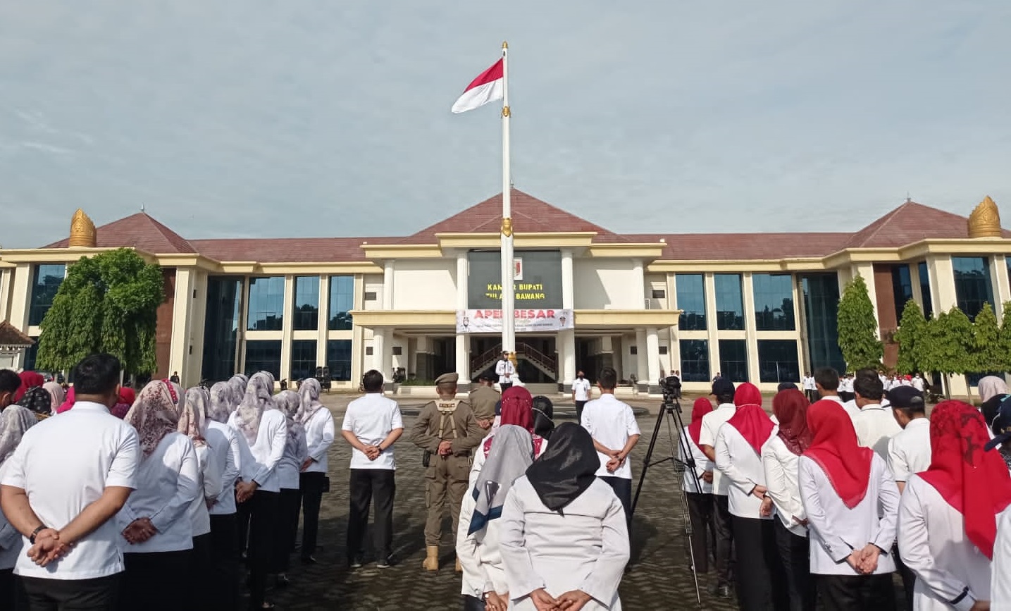Penuh Haru, Bupati Winarti Pamit ke Seluruh Pegawai Tulang Bawang