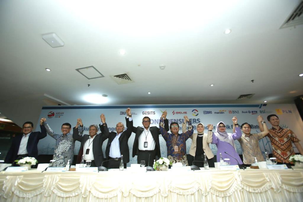PLN Siapkan Sistem Terintegrasi Untuk Pelayanan Kendaraan Listrik di Aplikasi PLN Mobile