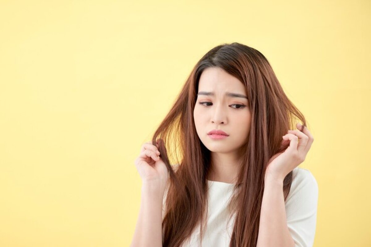 Tampil Cantik Namun Rambut Lepek? Huh, Berikut Ini Penyebab dan Cara Mengatasi Rambut Lepek