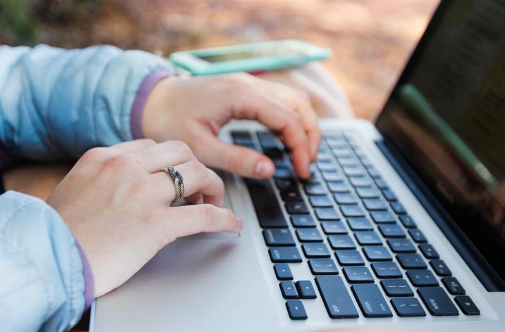 4 Alasan Perlu Menggunakan Analisis dengan Aplikasi Data Karyawan untuk Perusahaan