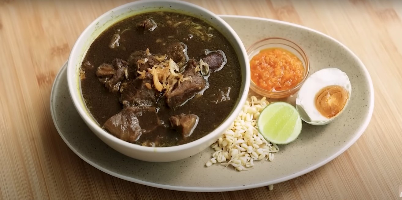 Indonesian Culinary Delight, Unveil Rawon Recipe The World's Best Soup
