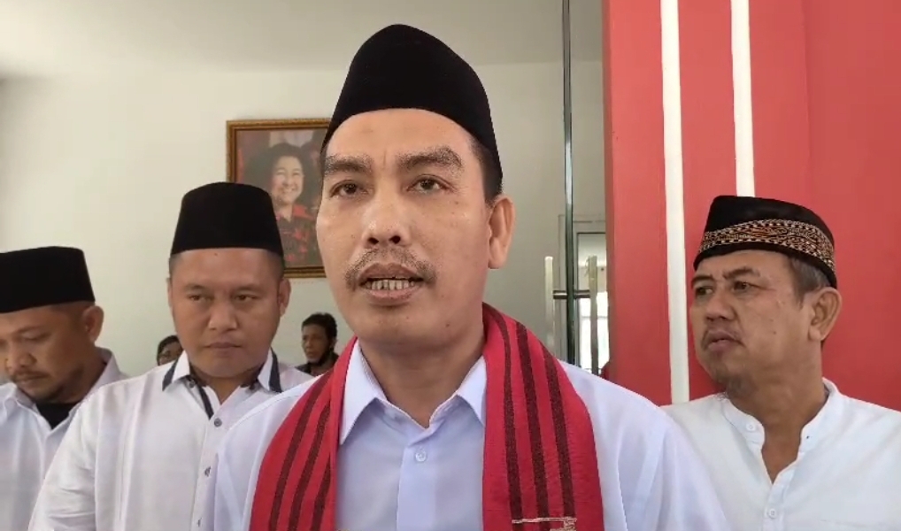 Hendak Ikuti Jejak Jokowi, Tukang Kayu di Lampung Ini Jadi Pendaftar Pertama Penjaringan Cagub PDIP