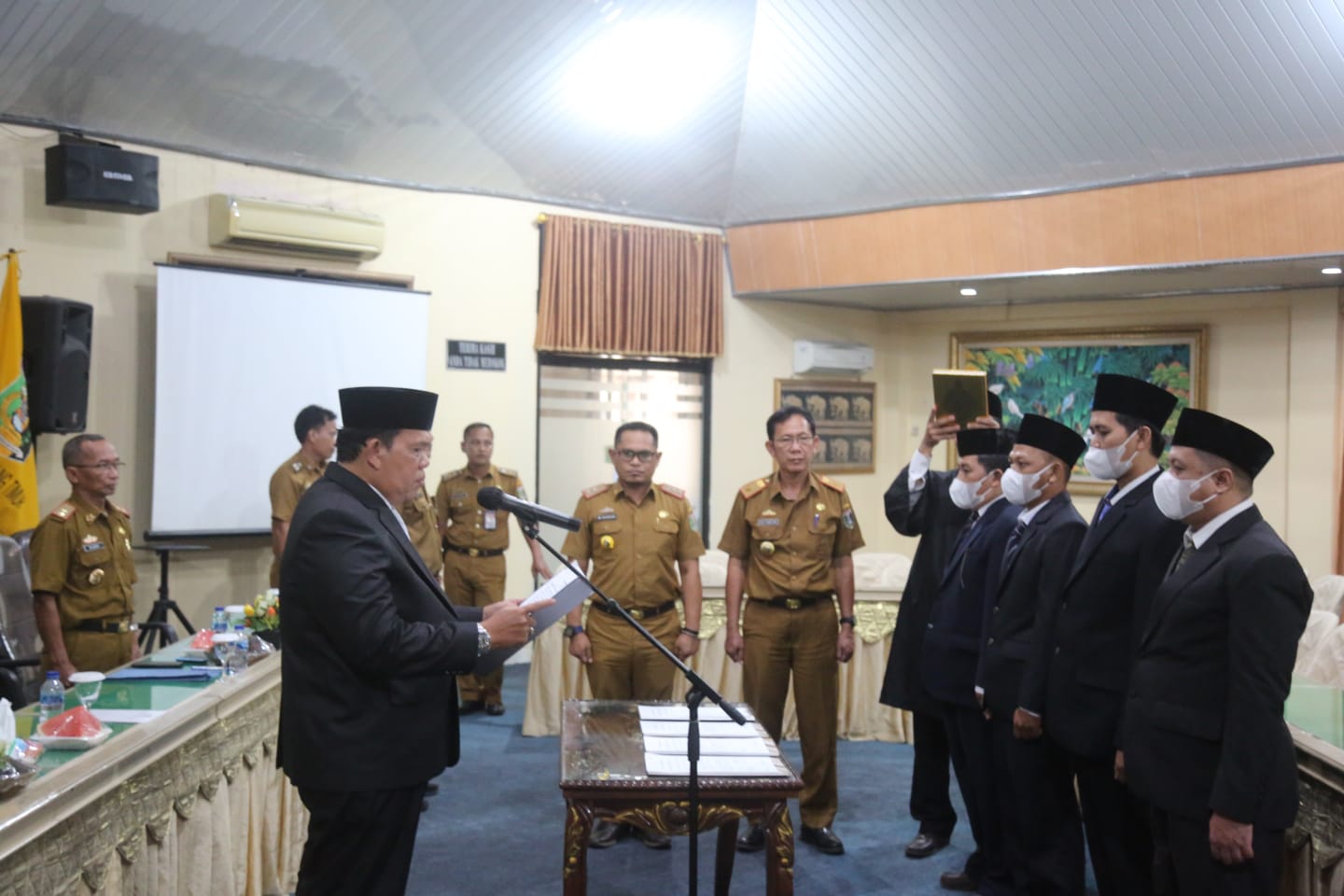 Wabup Lamtim Lantik Pejabat Eselon III dan IV, Ini Pesannya