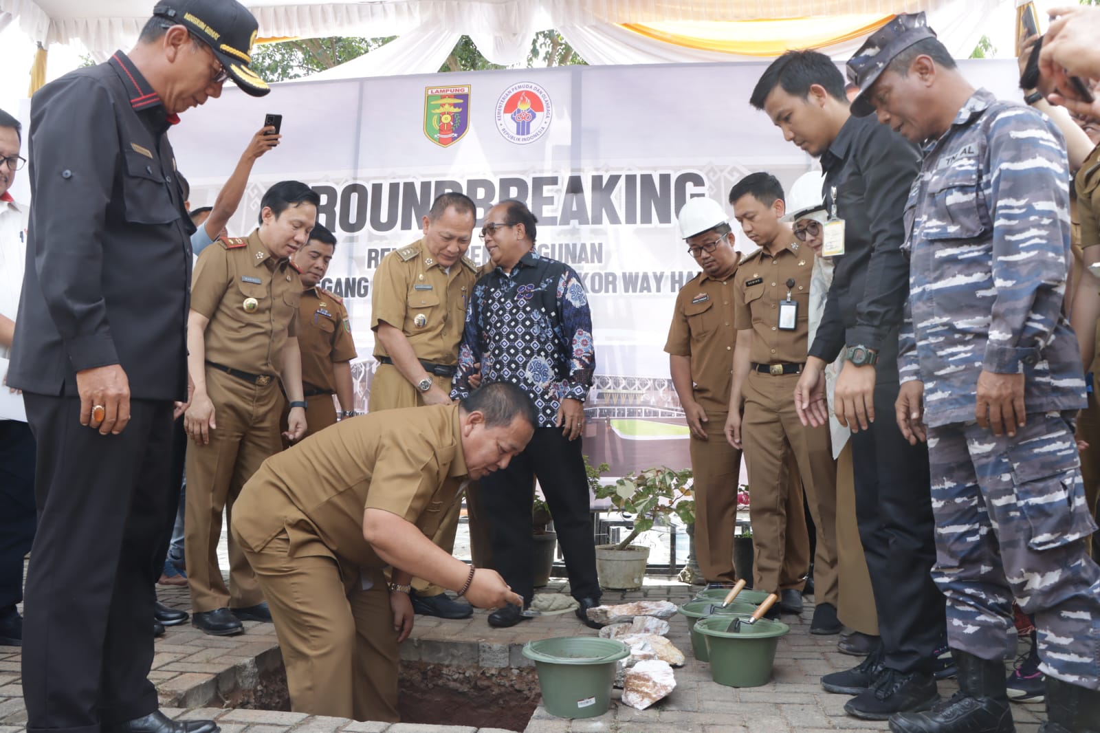 Ground Breaking GOR Saburai di PKOR Wayhalim, Jadi Lokasi Baru Dengan Kapasitas 1.500 Penonton