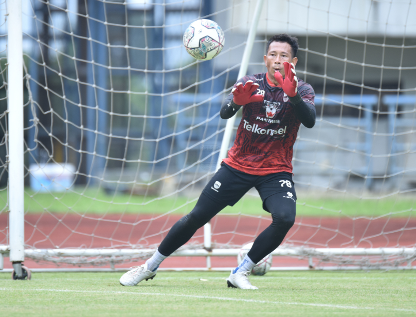 Made Masuk Skuad Persib Tertua, Ternyata Ada Rekor yang Telah Ia Pecahkan