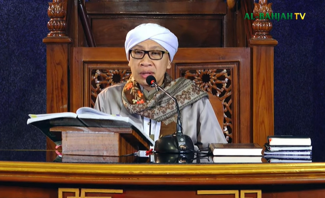 Buya Yahya Tegaskan Larangan Umbar Kekurangan Pasangan, Patsuri Wajib Baca