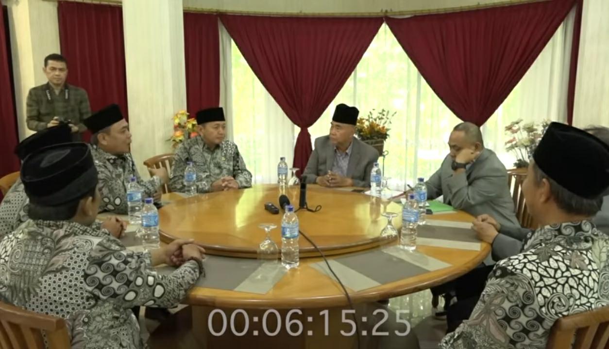 Ada yang Tersenyum, Soal Perempuan Bakal Jadi Khatib Salat Jumat di Ponpes Al Zaytun