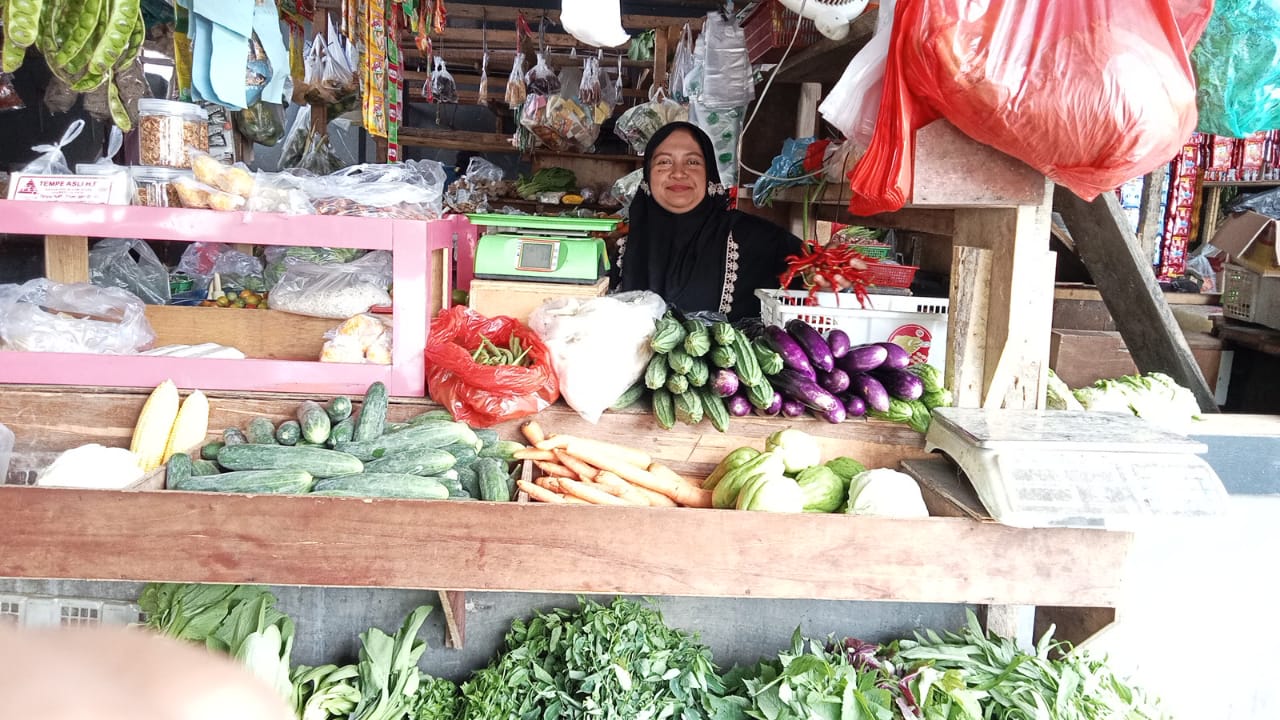 Emak-emak Kian Menjerit, Tak Hanya Beras, Harga Cabai Merah pun Ikut Meroket