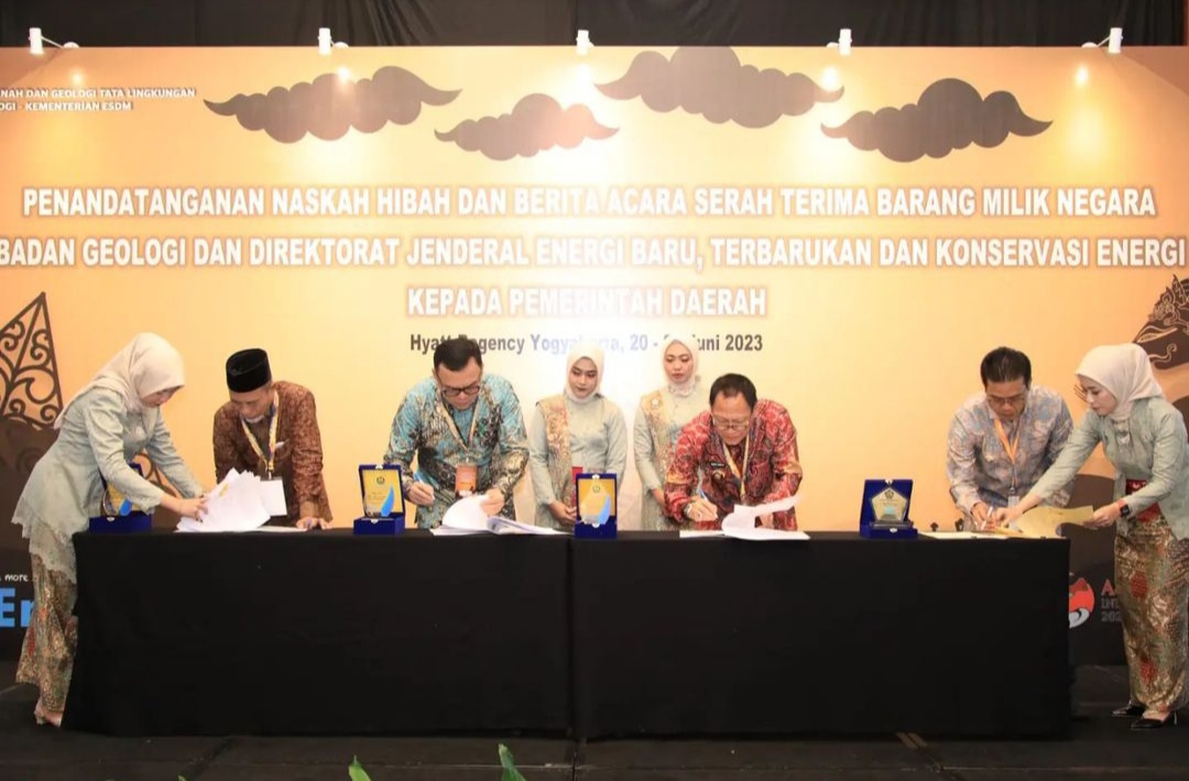 Pj Bupati Tulang Bawang Tanda Tangani Hibah Sumur Bor dari Kementerian ESDM, Cek Lokasinya di Sini