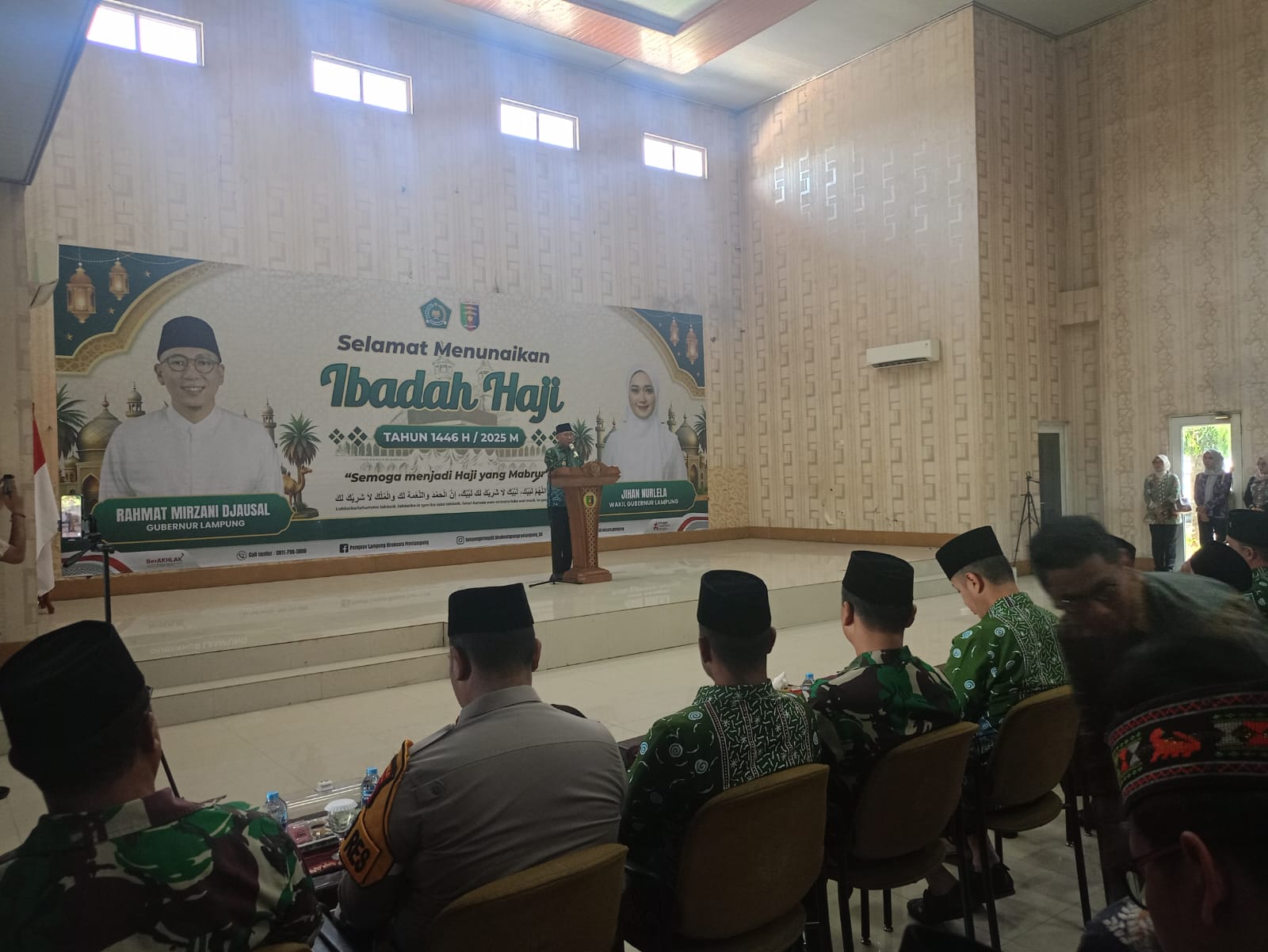 Lepas Calon Jamaah Haji Kloter Pertama Lampung Tahun 2025, Mirza Titip Doa Untuk Kemajuan Lampung