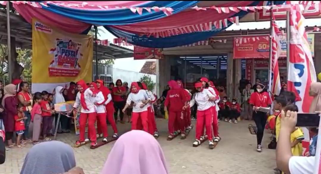 Meriahkan HUT RI, Alfamart Gelar Pesta Rakyat