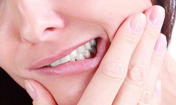 4 Cara Terbaik Mengatasi Gigi Sensitif Dengan Cepat dan Tepat