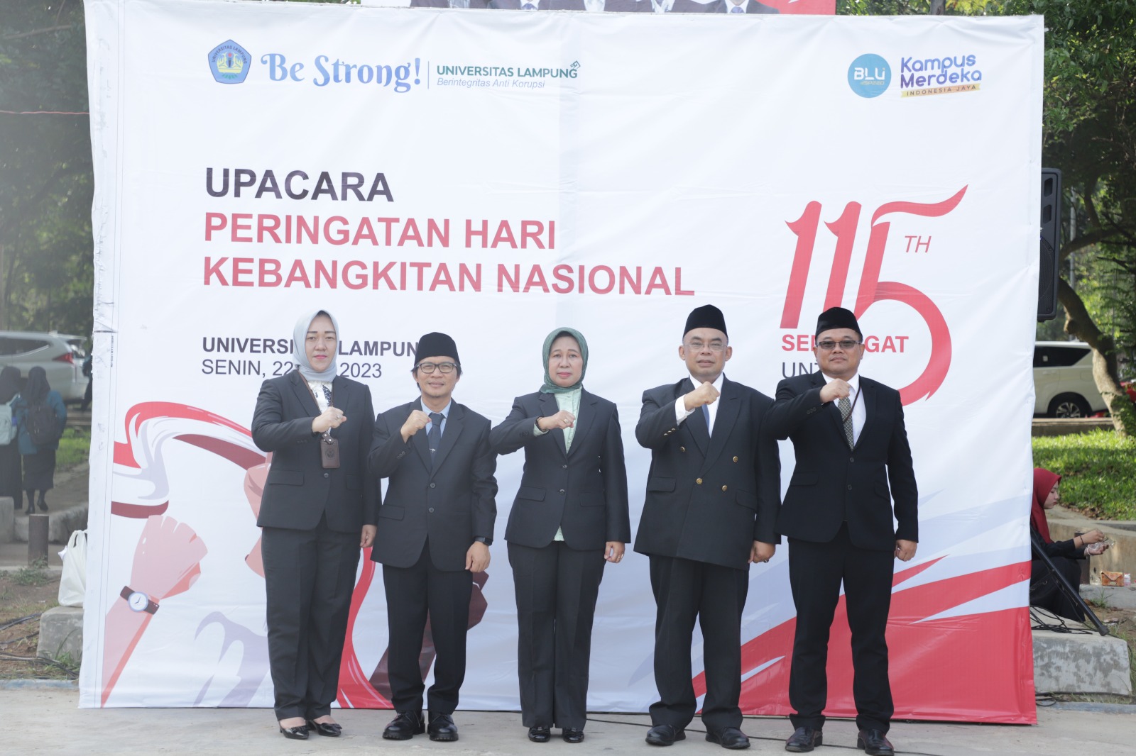 Unila Menggelar Upacara Harkitnas 2023 dengan Tema 'Semangat Bangkit'