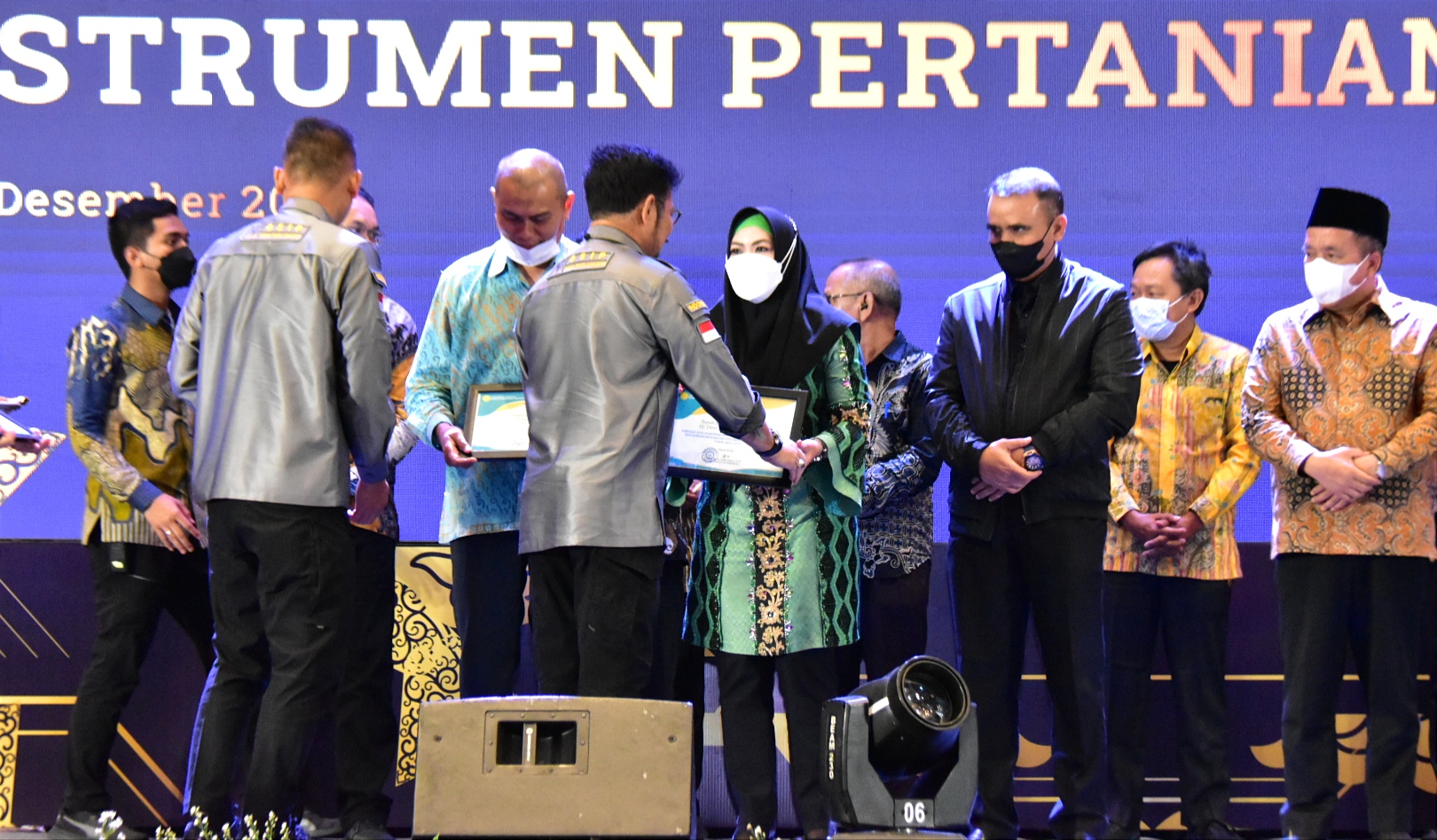 Bupati Tanggamus Dapat Penghargaan Dari Kementerian Pertanian Badan Standardisasi Instrumen Pertanian