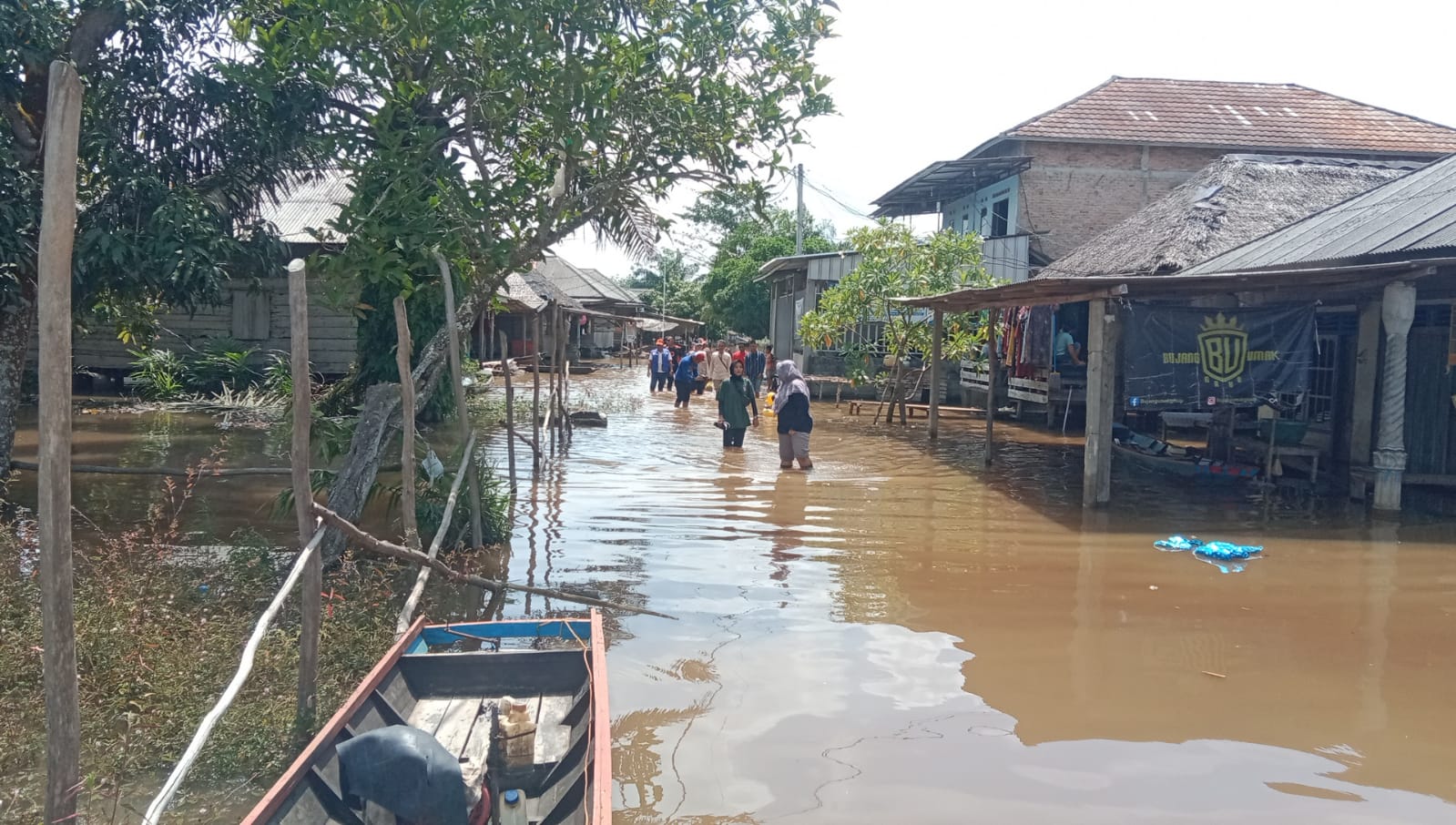 Banjir Masih Merendam Desa Talang Batu Mesuji