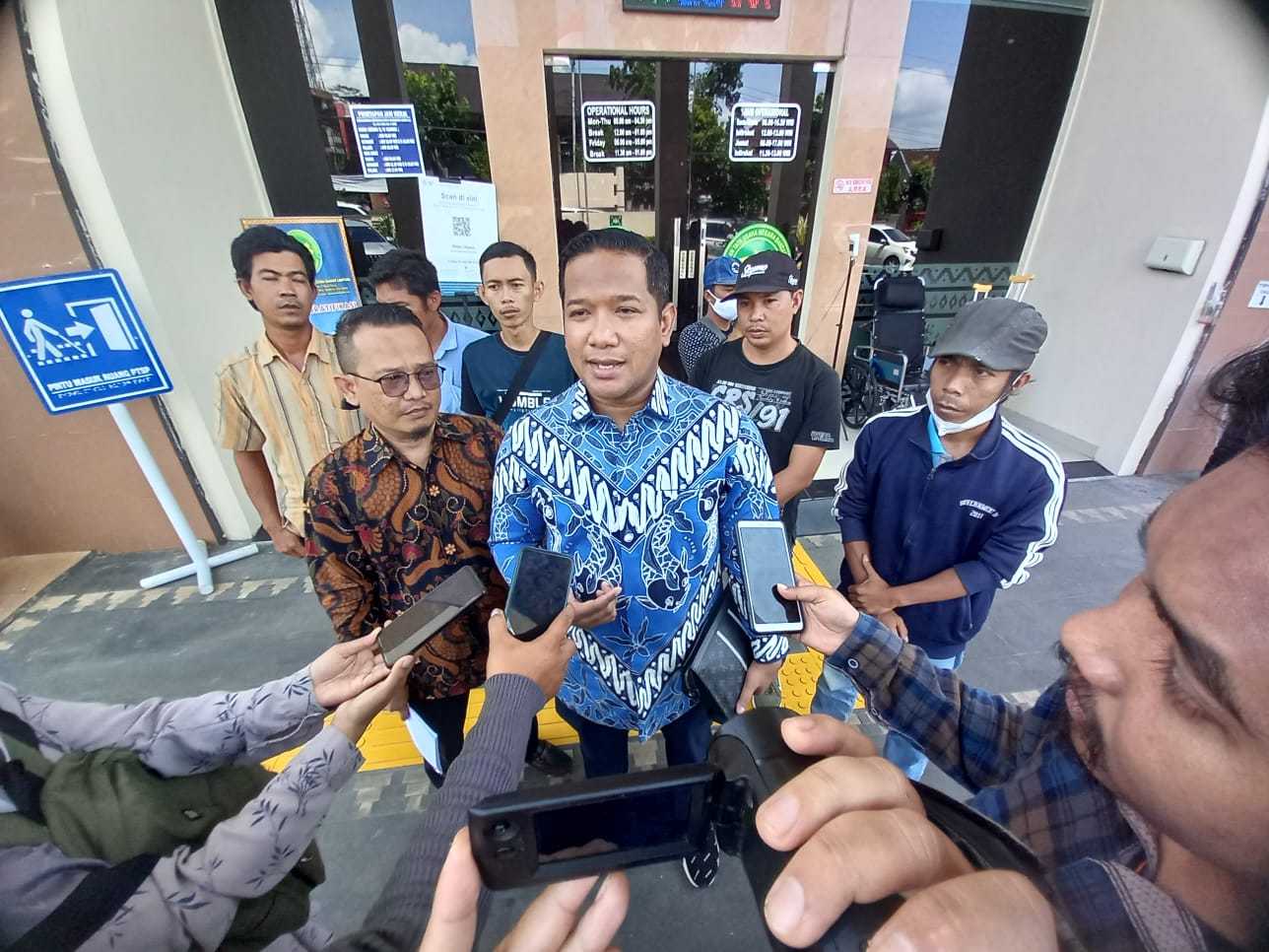 Mantan Tenaga Kontrak DLH yang Dipecat Resmi Daftarkan Gugatan ke PTUN