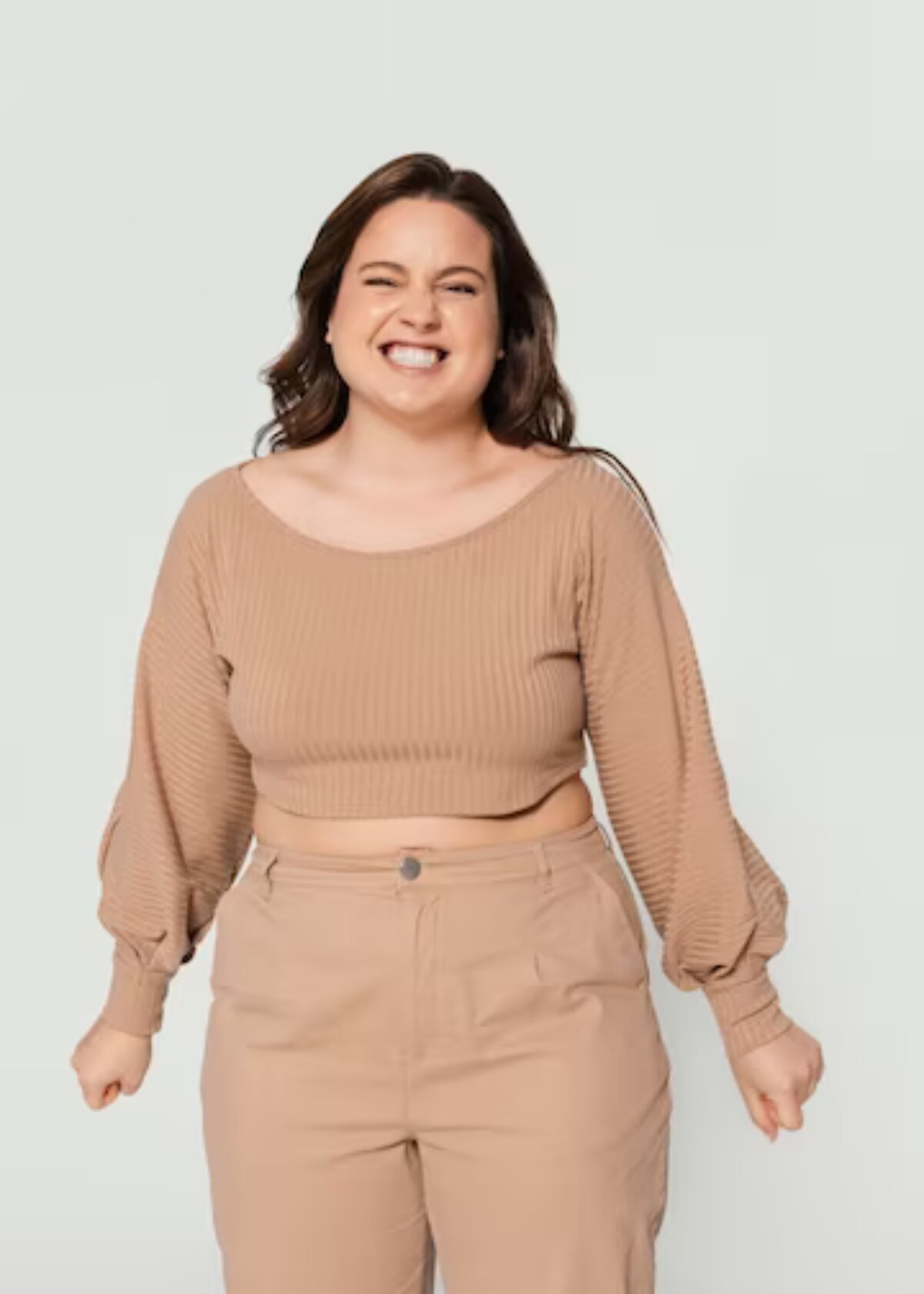 Punya Badan Berisi Jadi Bingung Mix and Match Outfit? Berikut Ini 5 Refrensi OOTD Untuk Kamu