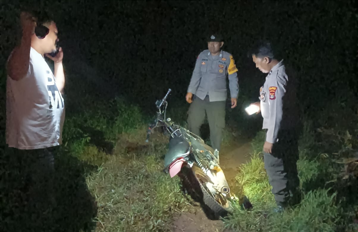 Polsek Melinting Temukan Motor Curian Tergeletak di Tepi Jalan