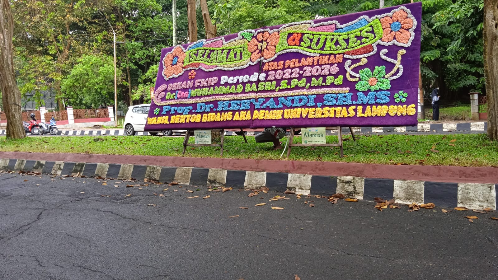 Ups, Muncul Papan Bunga Ucapan untuk Muhammad Basri Dari Heryandi Usai OTT KPK Terhadap Petinggi Unila