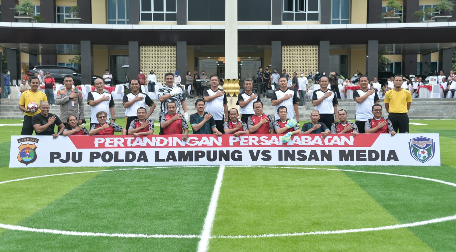 Laga Persahabatan, Polda Lampung Bantai Tim Insan Pers