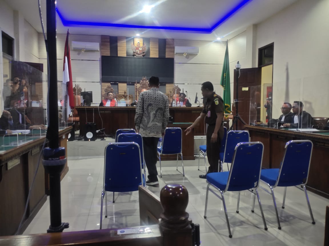 Andi Desfiandi Jalani Sidang Perdana Dugaan Kasus Suap Unila