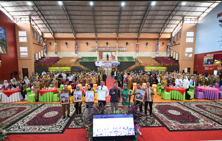Seminar Nasional Tingkatkan Mutu Pendidikan Pada Sekolah Menengah Atas di Teknokrat