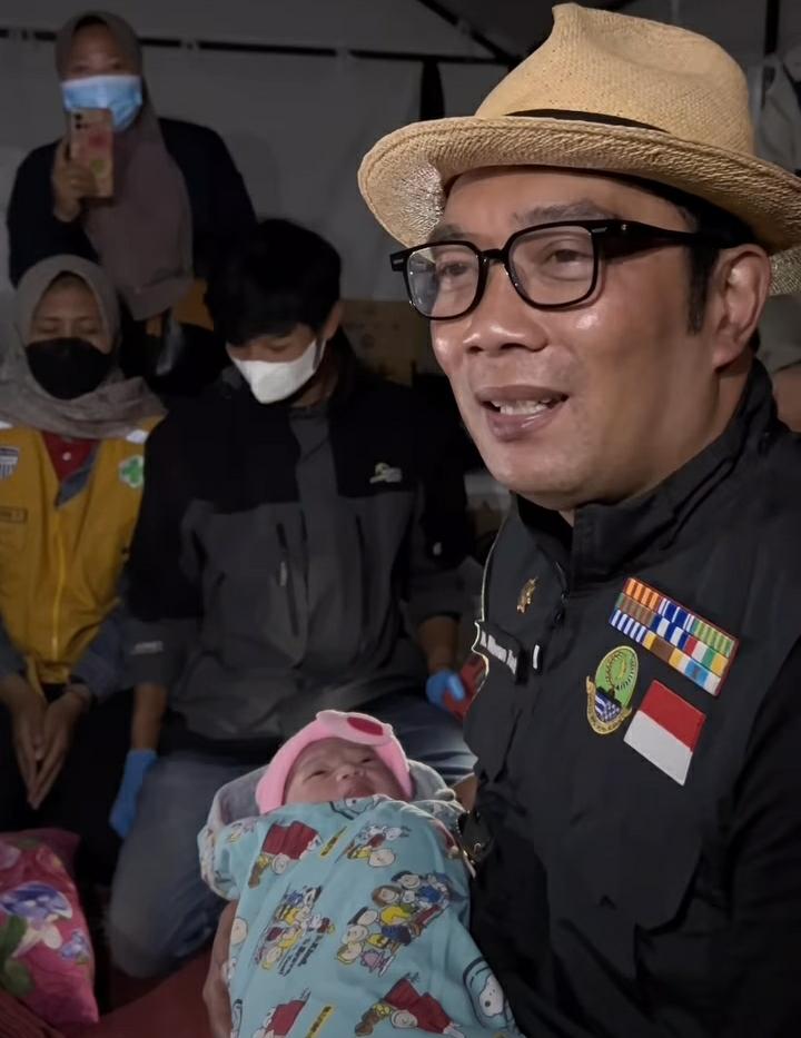Bayi Lahir di Tenda Pengungsian Gempa Cianjur, Ridwan Kamil Beri Nama Gempita Shalihah Kamil