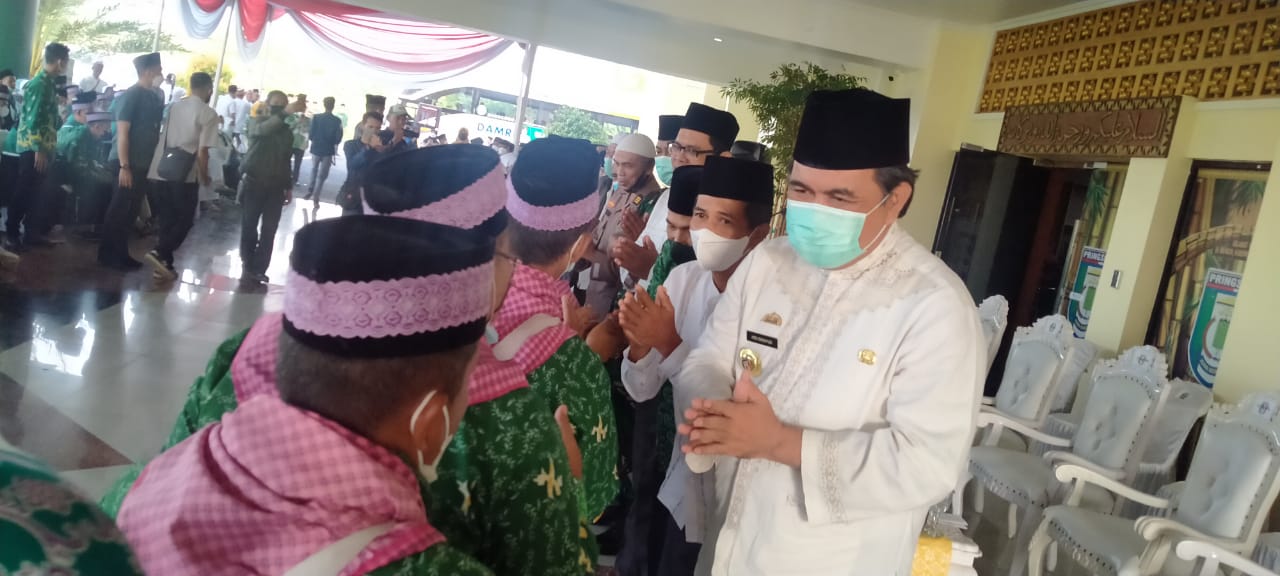 Alhamdulillah, 129 Jemaah Haji asal Pringsewu Resmi Diberangkatkan