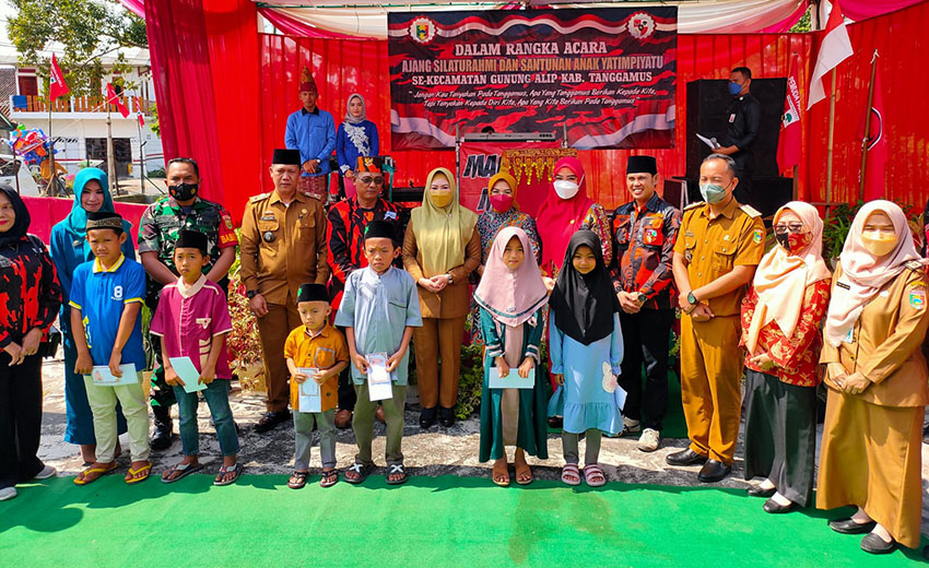 Hadiri Silaturahmi dan Santunan Anak Yatim Piatu PP, Bupati Tanggamus Sampaikan Harapan Ini