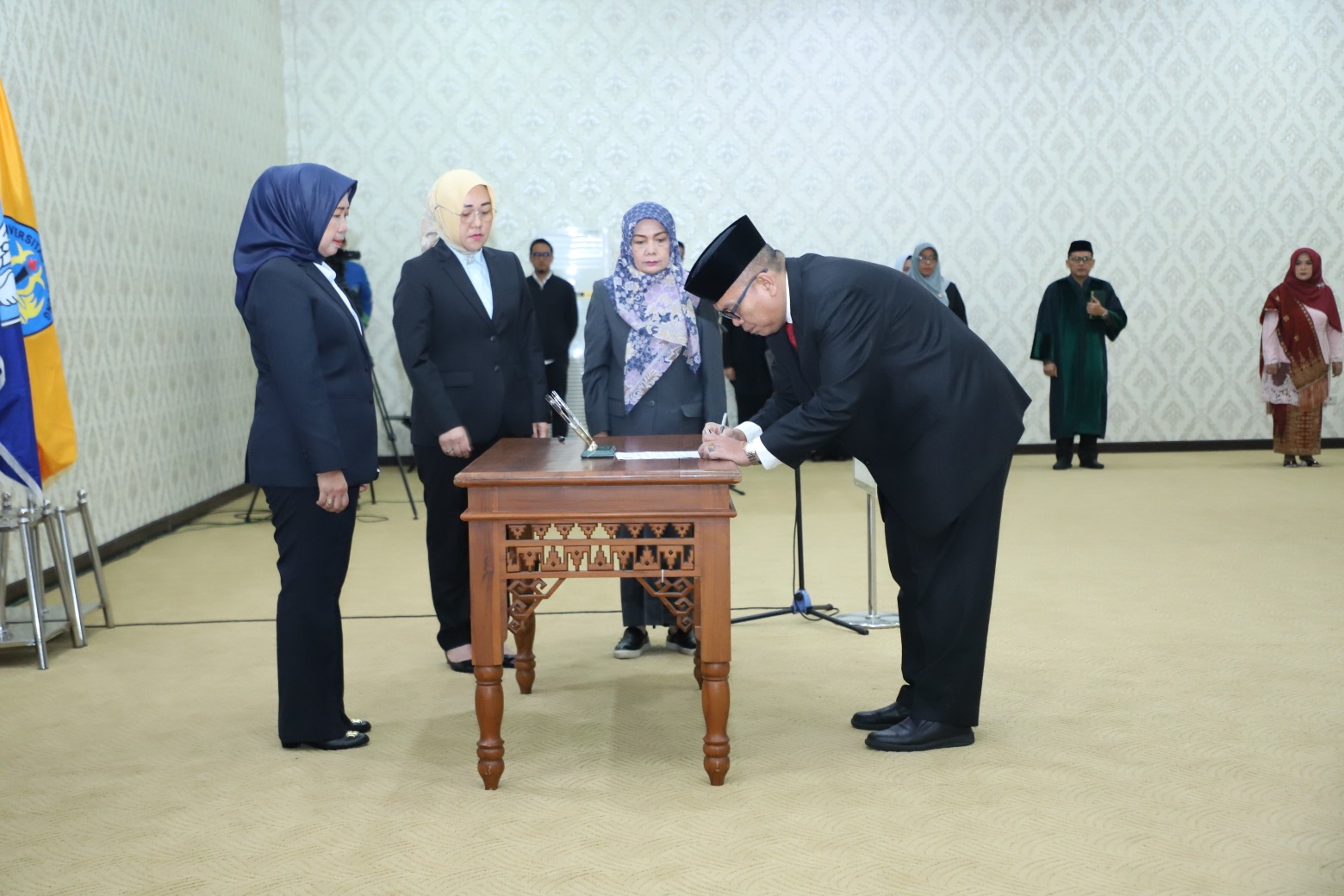 Habibullah Jimad Resmi Jabat Warek II Unila, Ini Harapan Rektor!