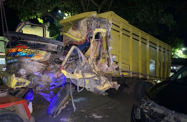 Dramatis, Proses Evakuasi Korban Tewas Lakalantas di Jalinbar Pringsewu