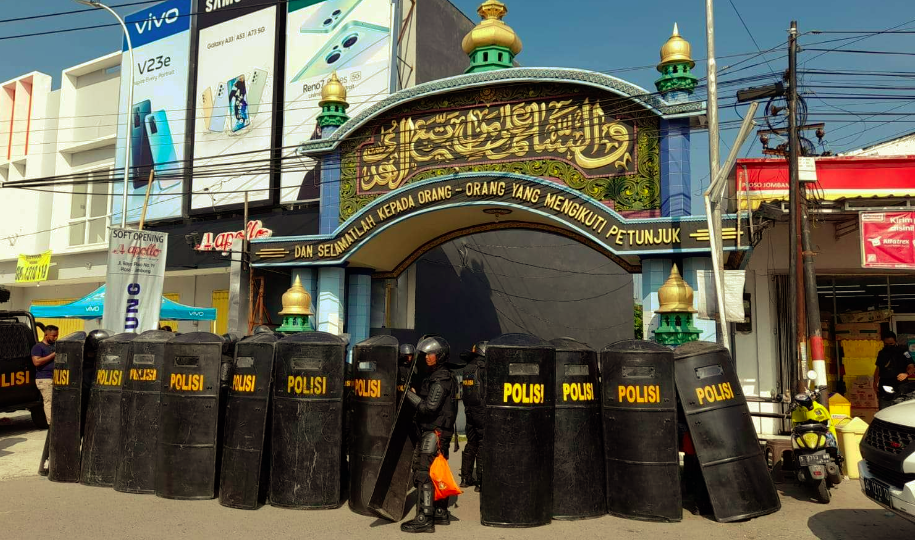 60 Massa yang Halangi Proses Penangkapan Terduga Pencabulan di Ponpes Shiddiqiyyah Ploso Diamankan