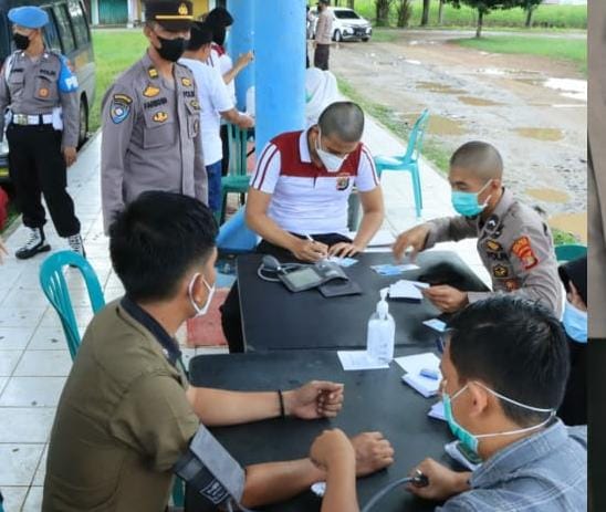 Sopir Angkot Jadi Target Vaksin