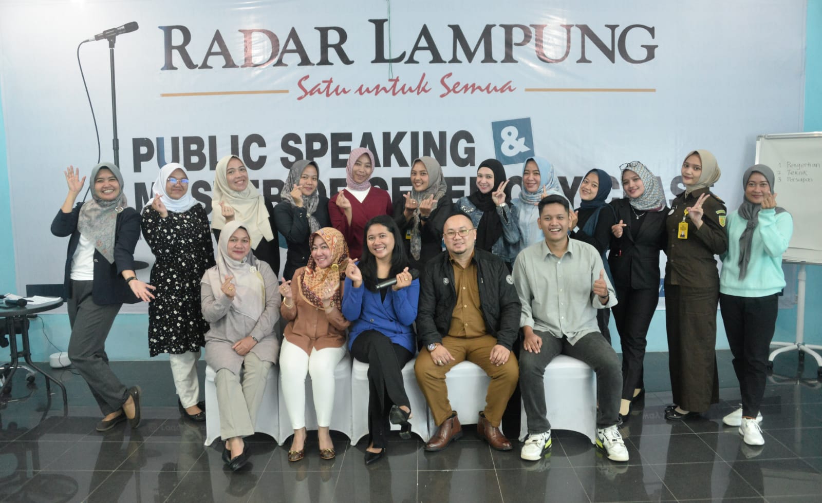 Radar Lampung Gelar Pelatihan Public Speaking dan Master Of Ceremony Class