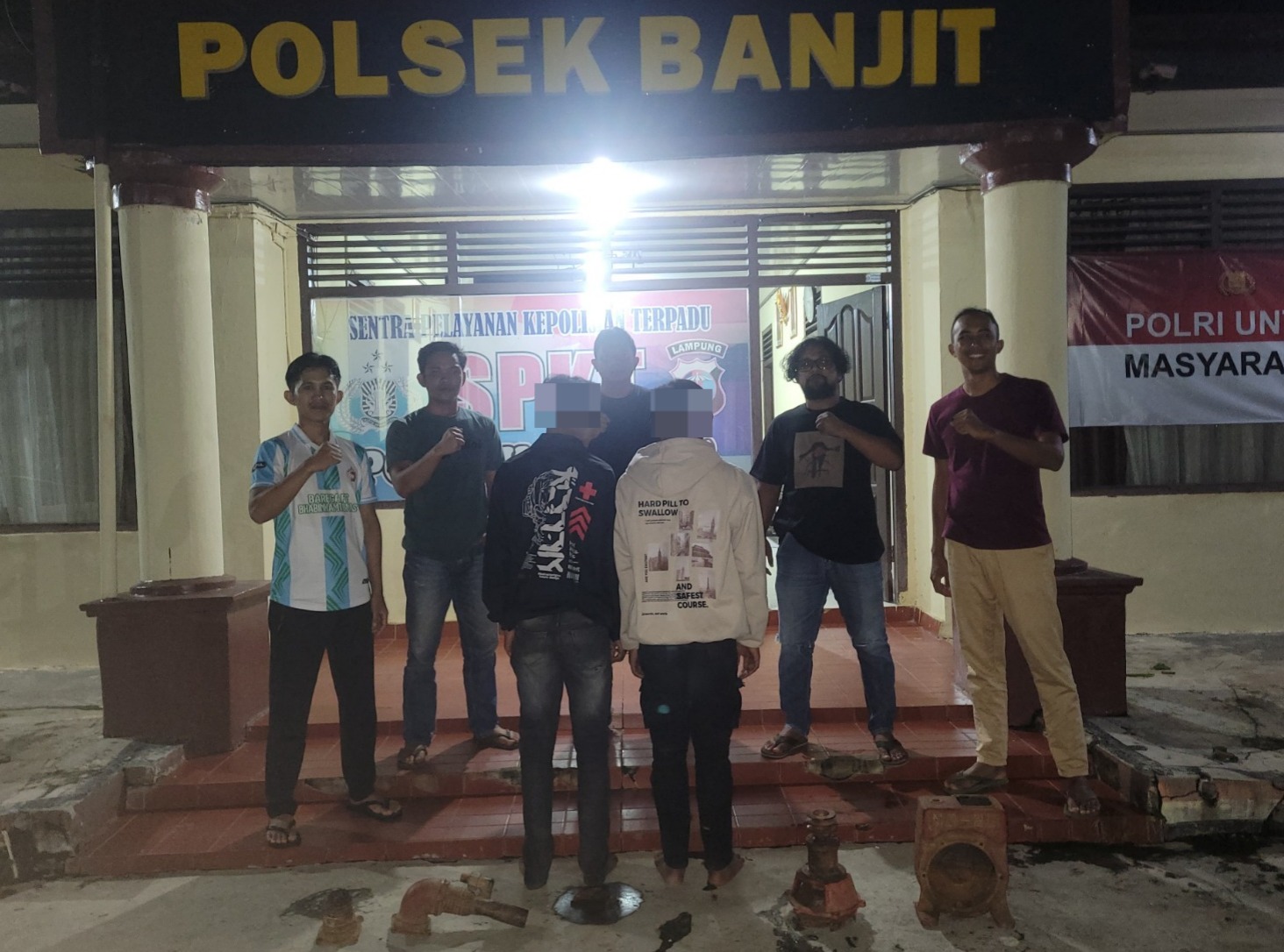 Polsek Banjit Ringkus 2 ABH Terduga Pelaku Curat di Halaman Balai Kampung Juku Batu