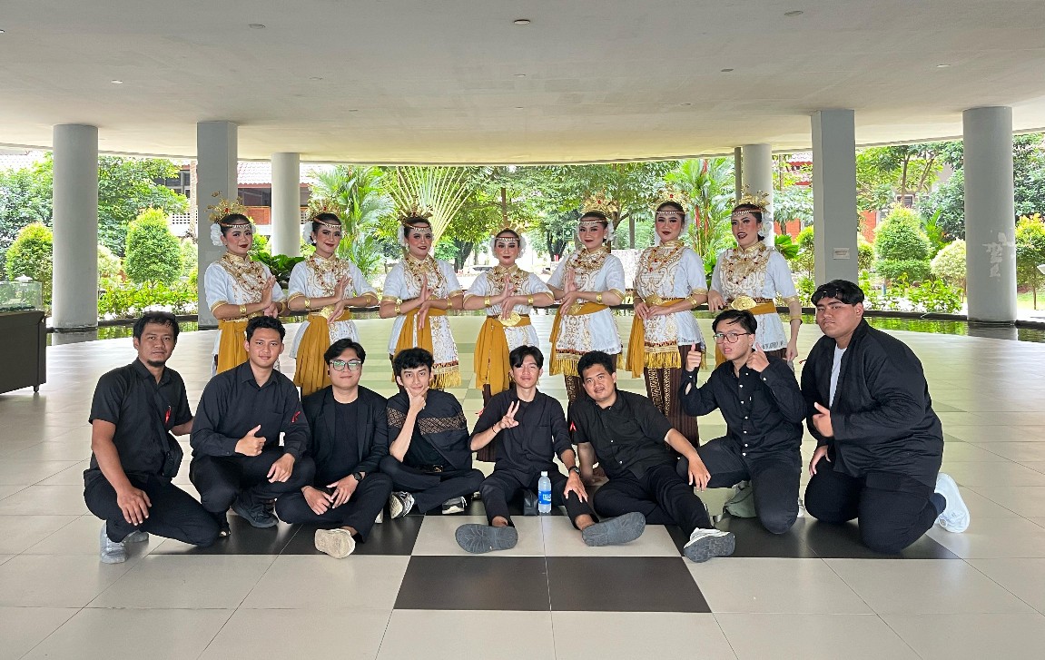 UKM Tari Teknokrat Raih Prestasi di Ajang Lomba Tari National Folklore Festival Ke-19