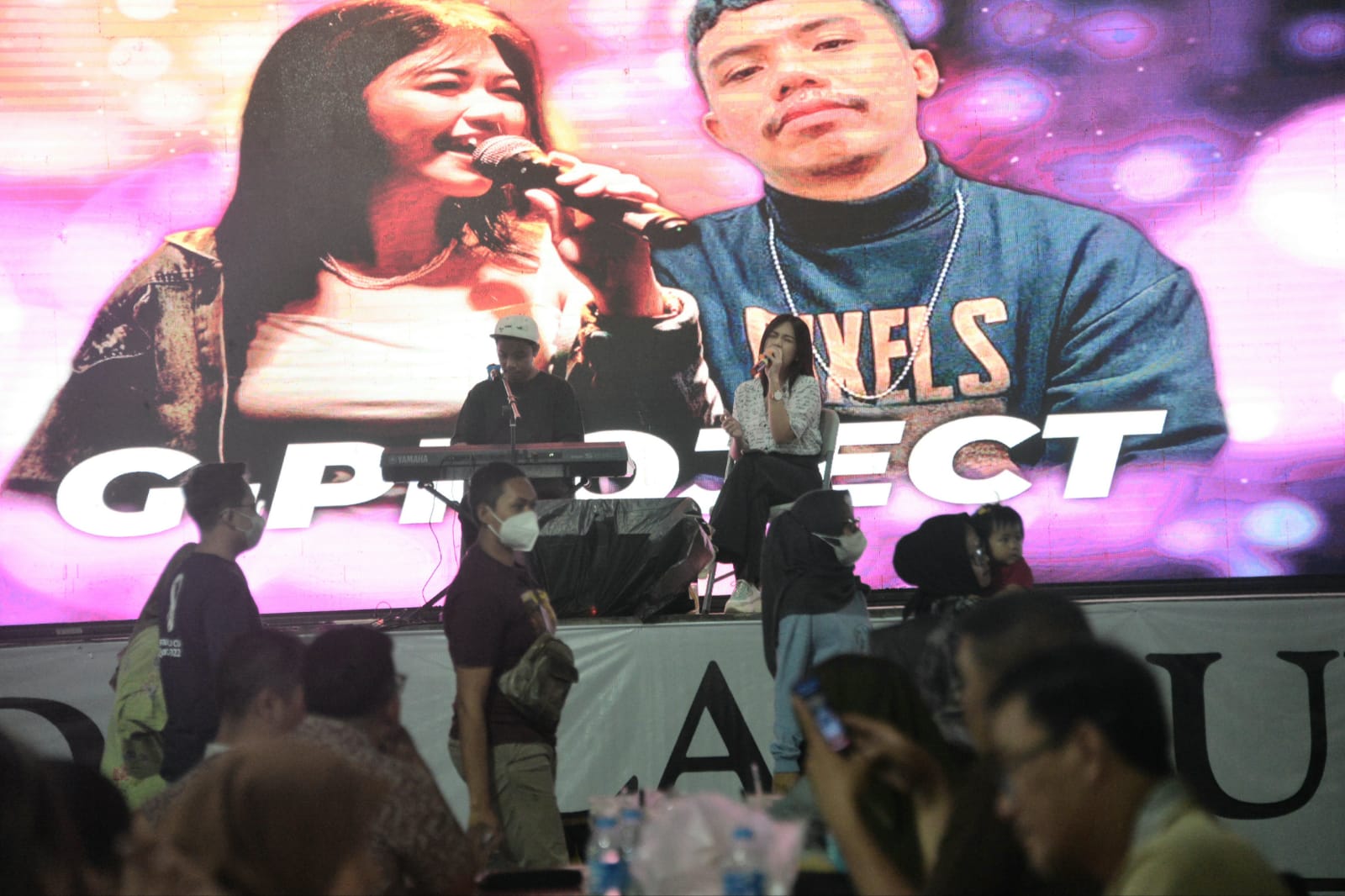 Alunan Suara G Project Hibur Para Pengunjung Nobar Piala Dunia 2022 Radar Lampung