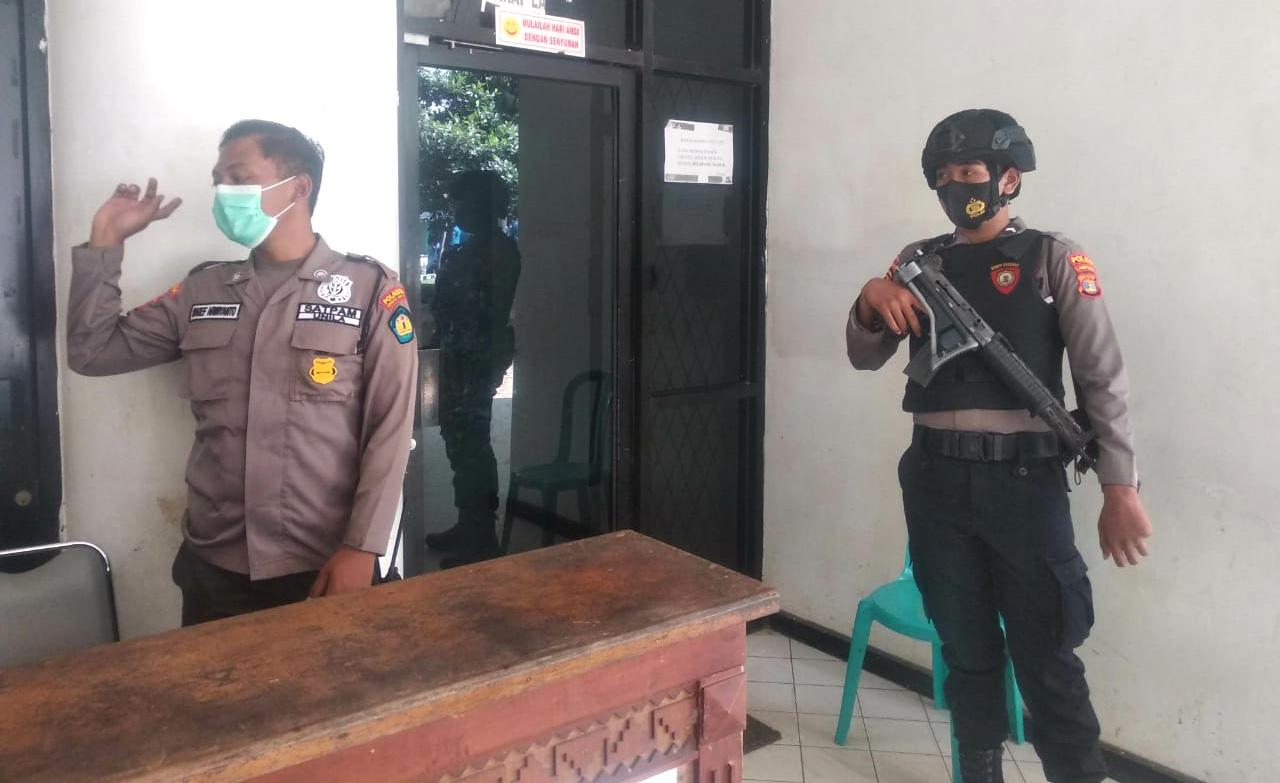 KPK Geledah Ruang Rektor Unila