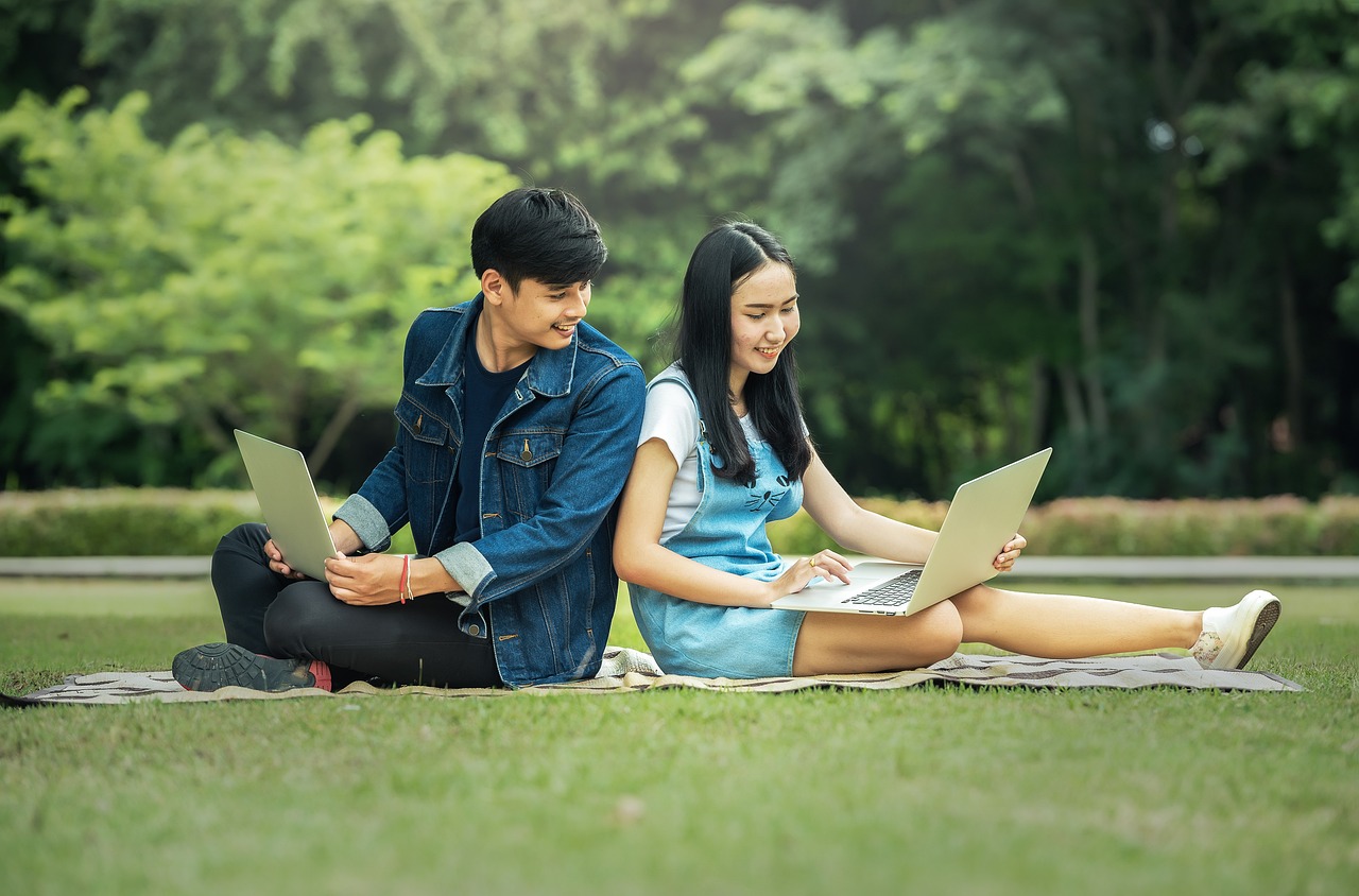 5 Tips Menjaga Kesehatan Mata Paling Efektif Bagi Pengguna Gadget atau Komputer