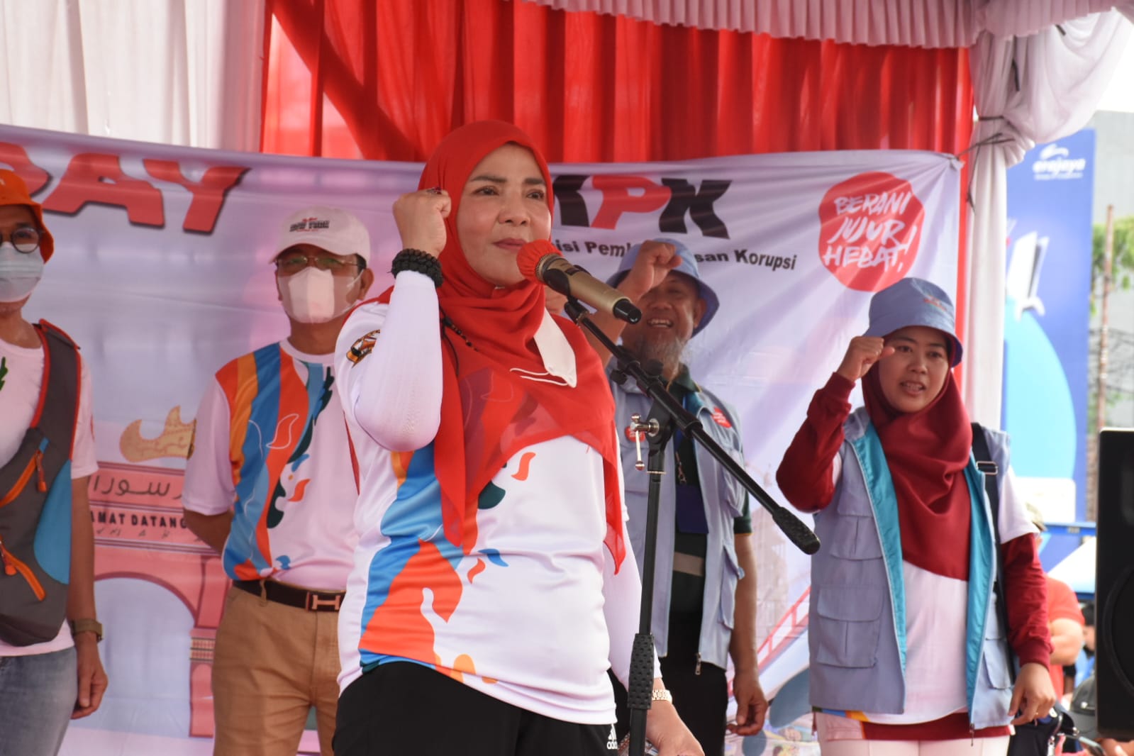 Bunda Eva Dwiana Ciptakan Lagu Mars Pendidikan Anti Korupsi Kota Bandar Lampung