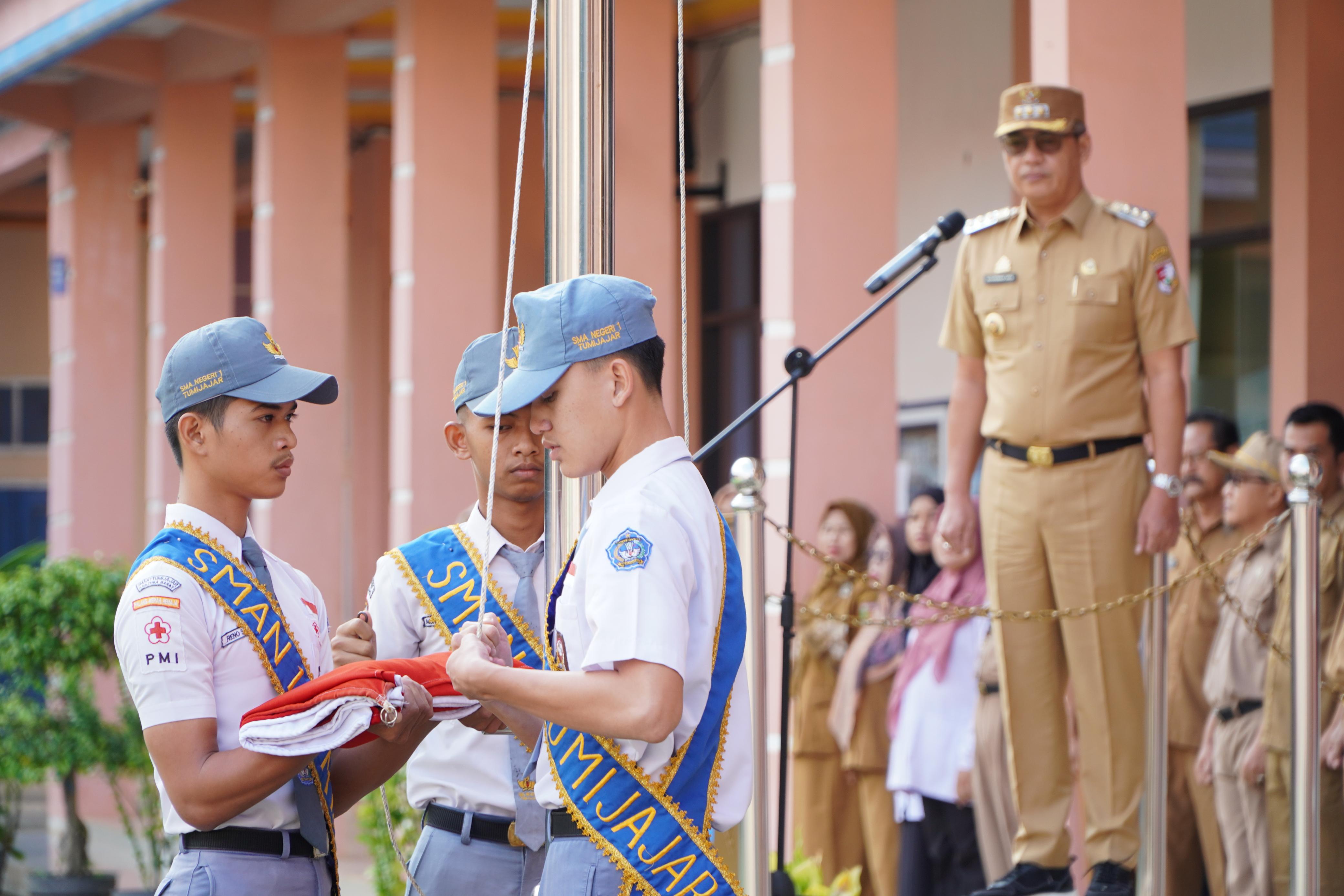 Peduli Generasi Muda, Bupati Novriwan Masuk Sekolah Beri Edukasi Siswa